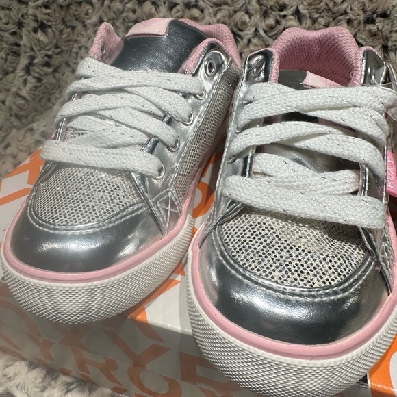 ROXY Girls Aliso Silver Sparkle Sneakers Girls US Size 10 Brand New With Box - Picture 7 of 11